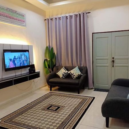 Melissa Homestay Merlimau 外观 照片