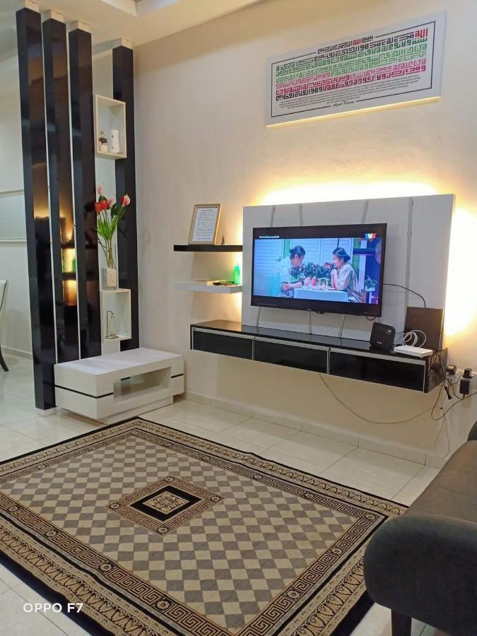 Melissa Homestay Merlimau 外观 照片